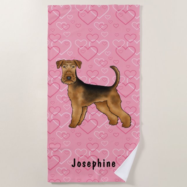 Airedale Terrier Hund mit rosa Herzen und Name Strandtuch (Vorderseite)