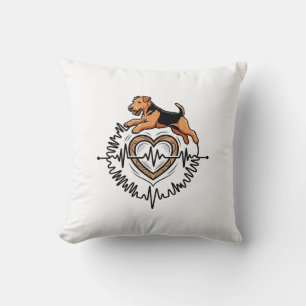 Airedale Terrier Hund springt Herz Ekg Linie Kissen