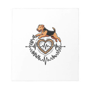 Airedale Terrier Hund springt Herz Ekg Linie Notizblock