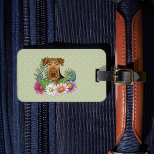 Airedale Terrier mit farbenfrohen Blumen und Text Gepäckanhänger
