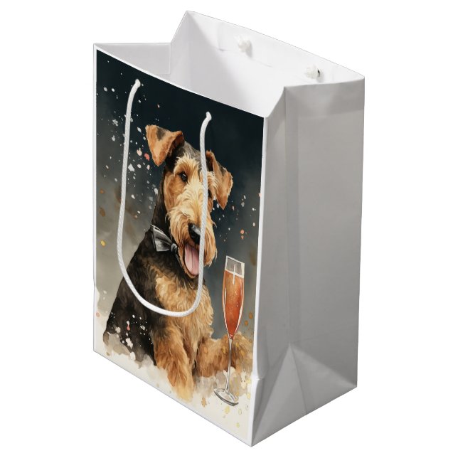 Airedale Terrier Neues Jahr Mittlere Geschenktüte (Vorderseite Schrägansicht)