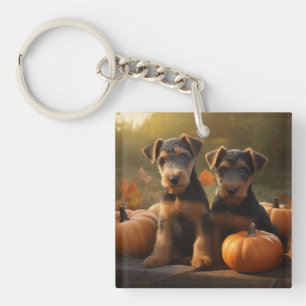 Airedale Welpe Herbstvergnügen Kürbis Schlüsselanhänger