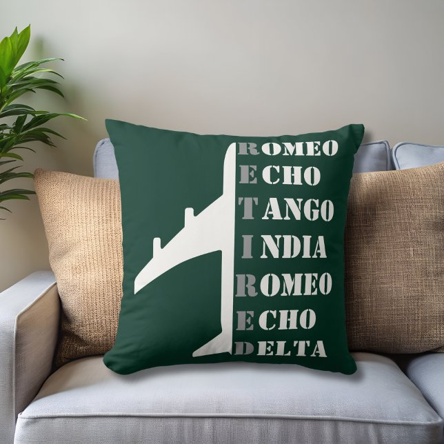 Airplane Retired Nato Phonetic Alphabet Aviation Kissen (Von Creator hochgeladen)