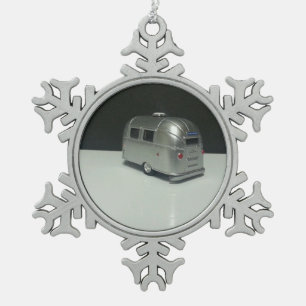 Airstream-Wohnwagen-Stoßstange Schneeflocken Zinn-Ornament
