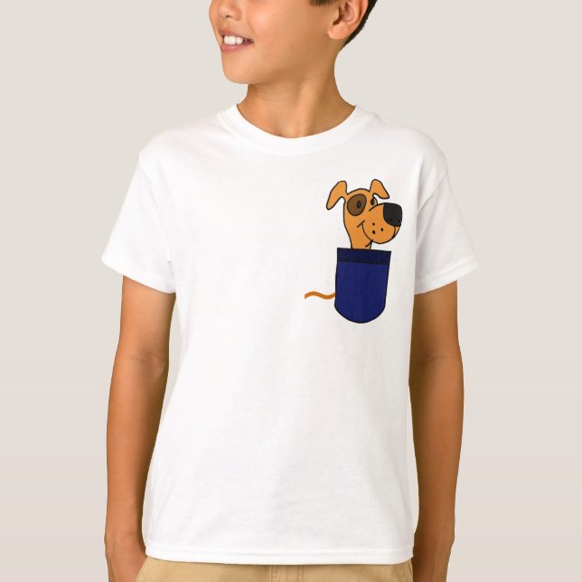 AJ - Pup in einem Pocket-Shirt T-Shirt (Vorderseite)