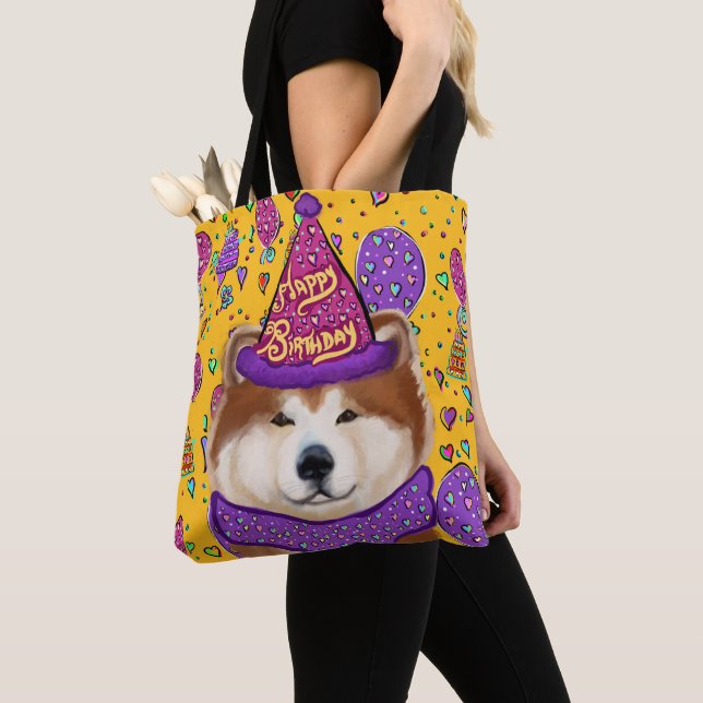AKITA DOG (Von Nahem)