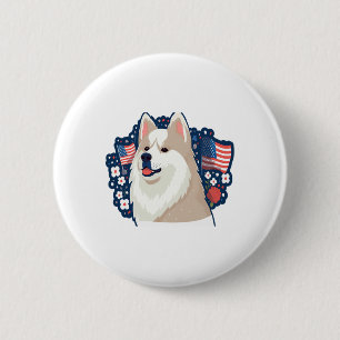 Akita Hund mit Tagesthema Unabhängigkeit Button