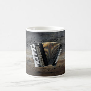 Akkordeon ~ Tonleiter ~ Hintergrund aus Stallholz Tasse