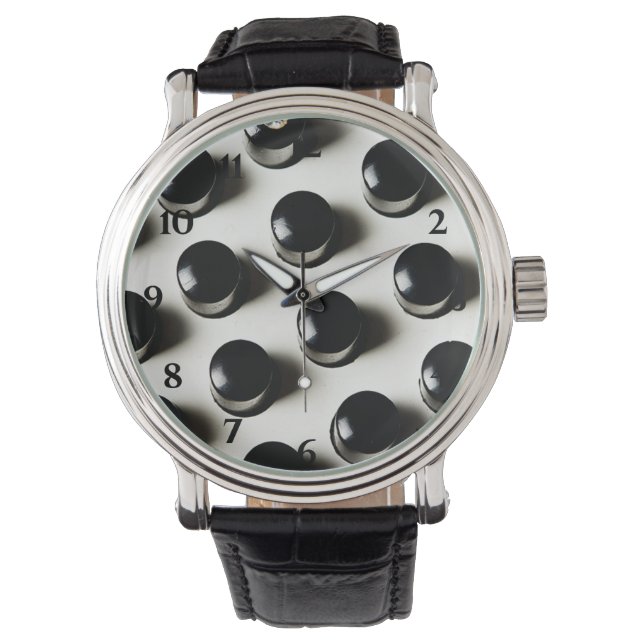 Akkordion Armbanduhr (Vorderseite)