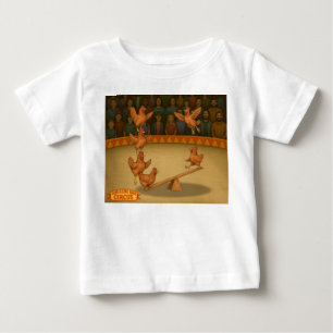 Akrobatik-Truppe der fröhlichen Hühner Baby T-shirt