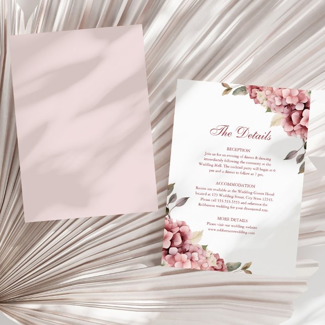 Aktuelle Dusty Rose Hydrangea Wedding Details Card Einladung (Modern Dusty Rose Hydrangea Wedding Details Card on a sunny neutral dry plam leaf.)