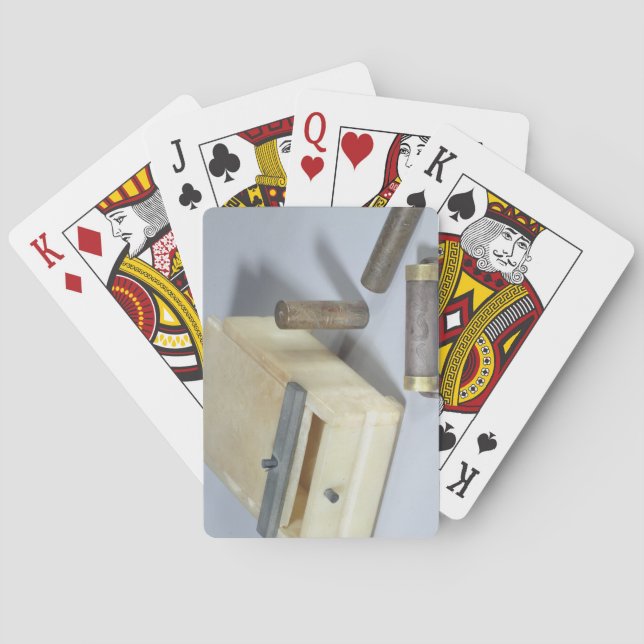 Alabaster box and bronze and silver seal huders spielkarten (Rückseite)