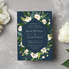 Alabaster | Hochzeitsarbeiten mit weißem Blumenrah Einladung