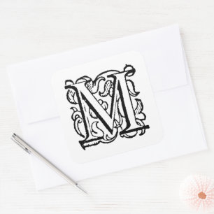 Aladdin O'Brien Monogramm Buchstabe M auf Weiß Quadratischer Aufkleber