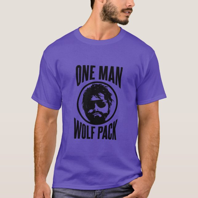 Alan the One Man Wolf Pack The Hangover Watched Th T-Shirt (Vorderseite)