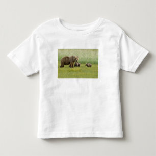 Alaska-Braunbär-Weibchen und drei Junge, Ursus Kleinkind T-shirt