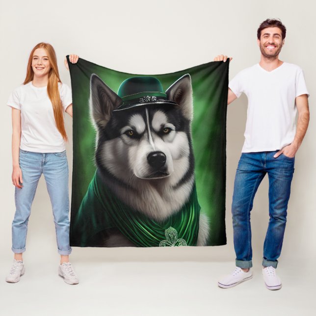 Alaskan Malamute Hund in St. Patrick's Day Dress Fleecedecke (Beispiel)