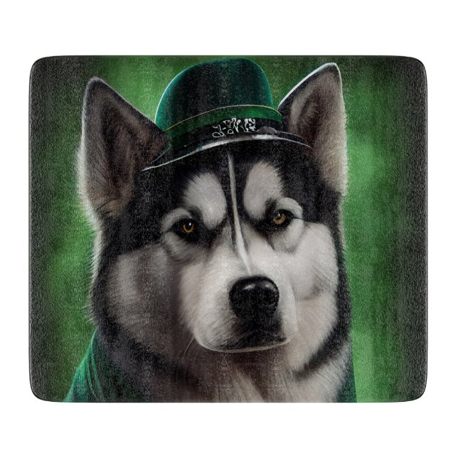 Alaskan Malamute Hund in St. Patrick's Day Dress Schneidebrett (Vorderseite)