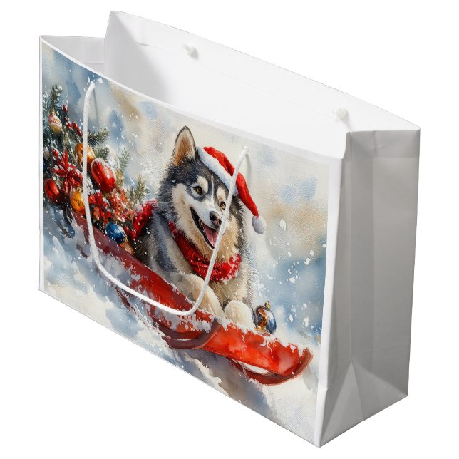 Alaskan Malamute in Sledge Let it Schnee Weihnacht Große Geschenktüte (Vorderseite Schrägansicht)