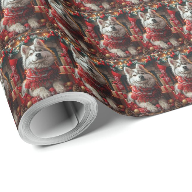 Alaskan Malamute mit Weihnachtsgeschenken Feuerpla Geschenkpapier (Rolleneckpunkt)