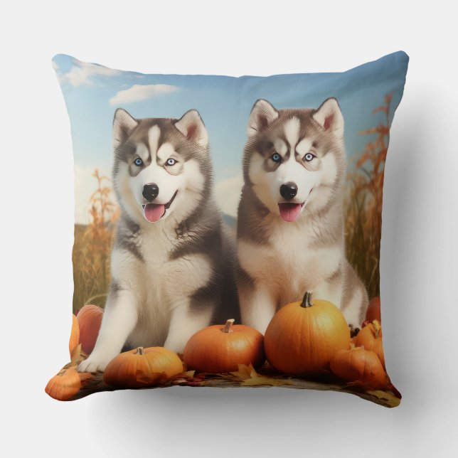 Alaskan Malamute Welpe Herbst Delight Pumpkin Kissen (Vorderseite)