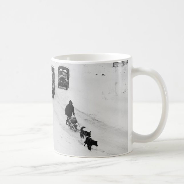 Alaskische Dogsled u. Armee-LKWs Kaffeetasse (Rechts)