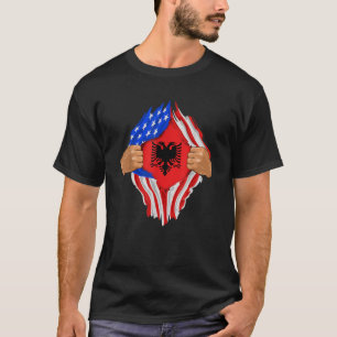 Albanienblut im Inneren Albaniens Flaggengeschenk T-Shirt