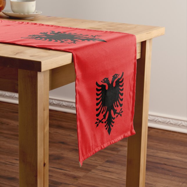 Albanienflagge und Albanienmode-Zuhause /sport-Fan Kurzer Tischläufer (Beispiel)