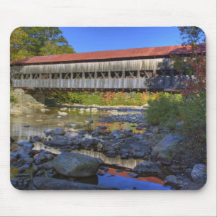 Albany gedeckte Brücke über Swift River, Weiß Mousepad