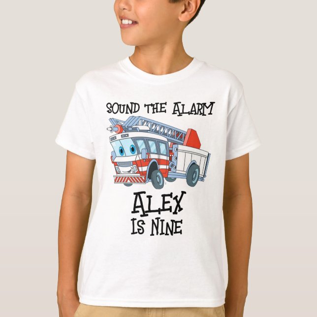 Alex ist Nine T-Shirt (Vorderseite)