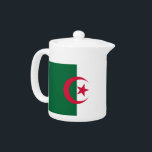Algerischer Flaggenteapot<br><div class="desc">Fügen Sie Ihrer Teestunde eine Touch algerischen Stolzes hinzu mit diesem exklusiven Teekessel, der die Flagge Algeriens trägt! Dieser Teekessel von eleganter und kultureller Bedeutung ist mehr als nur ein funktionales Stück - er ist eine Hommage an das reiche algerische Erbe. Das lebendige algerische Fahnen-Design macht es zu einer herausragenden...</div>