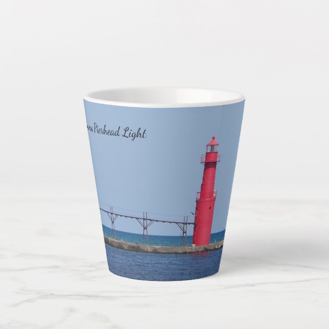 Algoma Pierhead Light Latte Tasse (Vorderseite)