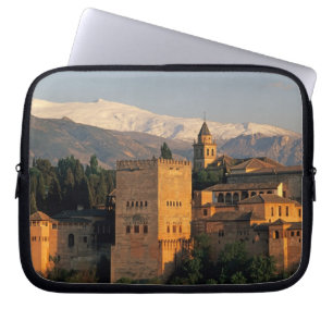 Alhambra; Granada; Andaslusia, Spanien, Sierra Laptopschutzhülle