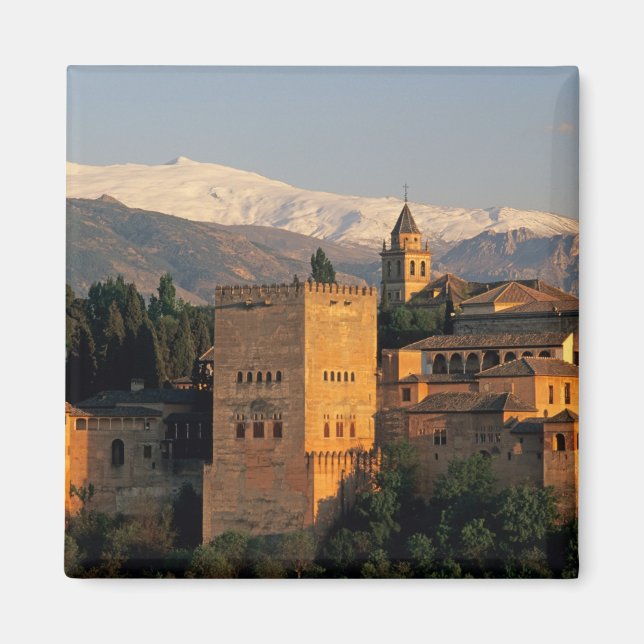 Alhambra; Granada; Andaslusia, Spanien, Sierra Magnet (Vorne)