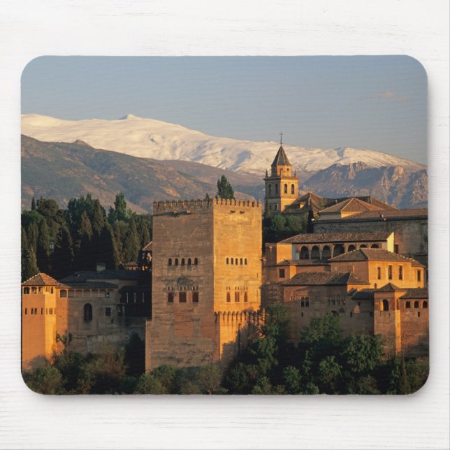 Alhambra; Granada; Andaslusia, Spanien, Sierra Mousepad (Vorne)