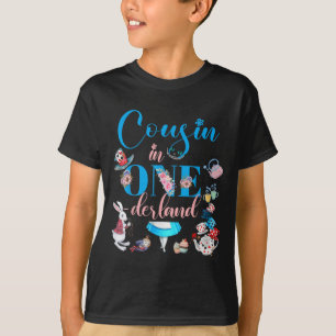 Alice im Cousin der Familie Onederland T-Shirt