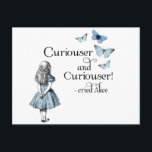 Alice im Wunderland Curiouser Butterfly Postkarte<br><div class="desc">Eine schöne Vintage Alice im Wunderland in Schwarz und Weiß und ihr bekanntes blaues Kleid erscheint auf diesem lustigen und nostalgischen Design mit dem Zitat "Neugierde und Neugierige! weinte Alice" und Vintage blaue Schmetterlinge. Suchen Sie nach einer passenden Laptop-Hülle, Schal. werfen Kissen, Süßigkeiten und andere Alice im Wunderland und Alice...</div>