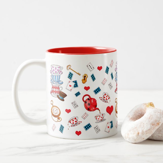 Alice im Wunderland-Themenmuster Zweifarbige Tasse (Mit Donut)