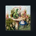 Alice und die Raupe im Wunderland Button<br><div class="desc">Alice und die Raupe von Alice's Abenteuer im Wunderland.</div>