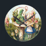 Alice und die Raupe im Wunderland Runde Wanduhr<br><div class="desc">Alice und die Raupe im Wunderland</div>