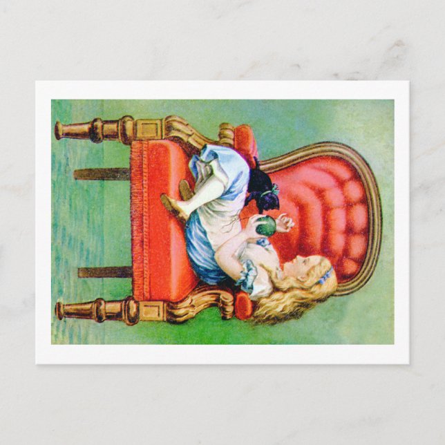 Alice und ihr Cat Dinah im Big Red Velvet Chair Postkarte (Vorderseite)