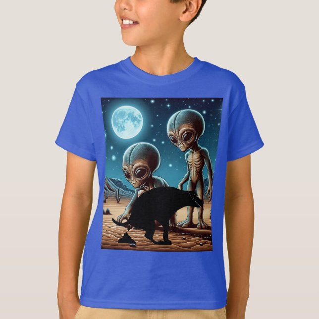 Alien Adventure Kackend Hund T-Shirt (Vorderseite)