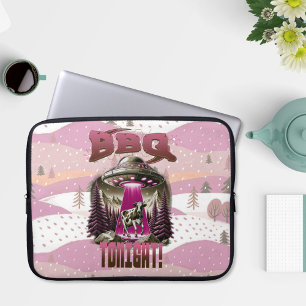 Alien-BBQ-Kuh-Entführungs-Witz Laptopschutzhülle