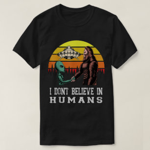 Alien Bigfoot UFO Retro Lustiges Design T-Shirt
