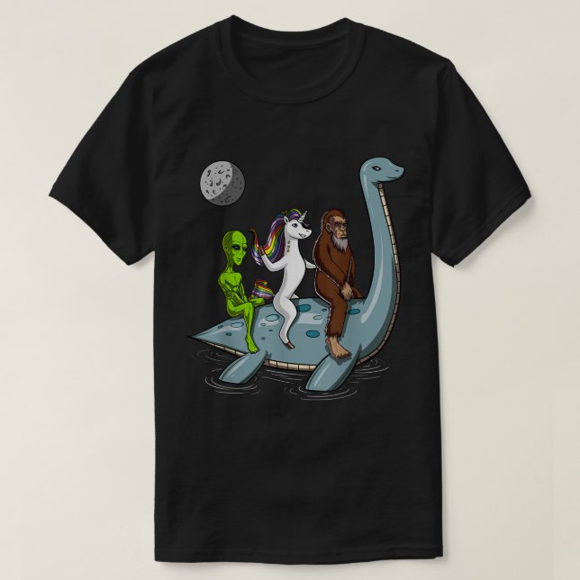 Alien Bigfoot Unicorn Nessie Adventure T-Shirt (Design vorne)