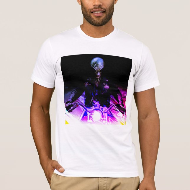 Alien Biker (Dreamy-Version) T-Shirt (Vorderseite)