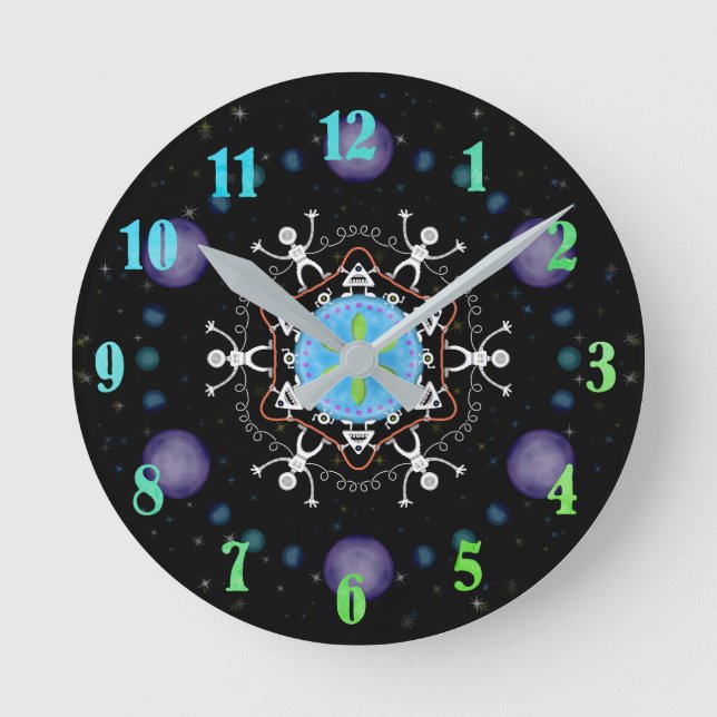 Alien Buddies Runde Wanduhr (Vorderseite)