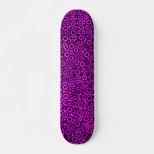 Alien Circuit III - Schwarz auf Magenta Skateboard
