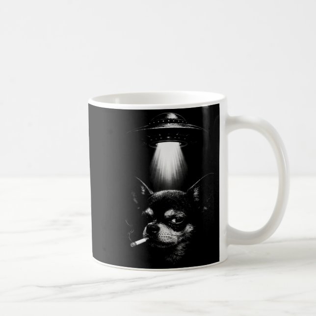 Alien Dog Smoking Cigarette Ufo Tee Funny Chihuahu Kaffeetasse (Rechts)