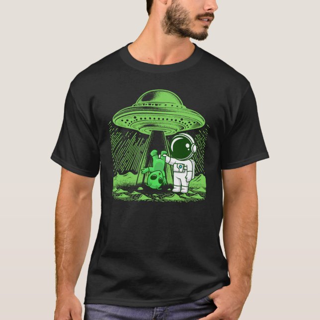 Alien Entführung mit dem Astronauten des Cartoon T-Shirt (Vorderseite)